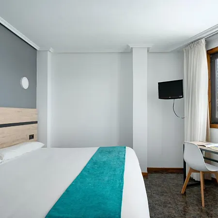 Alda Pasaje 3* Χιχόν