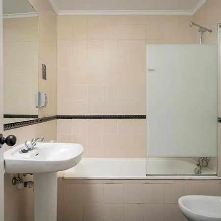 Alda Pasaje 3* Χιχόν