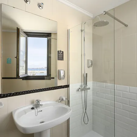 Alda Pasaje Szálloda Gijón